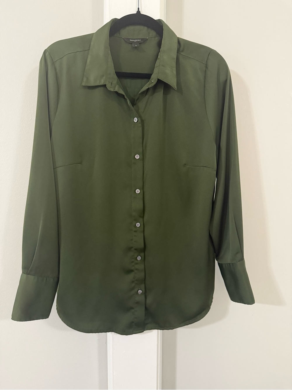 Banana Republic Factory Olive Green Silk-look Button Up Shirt, L